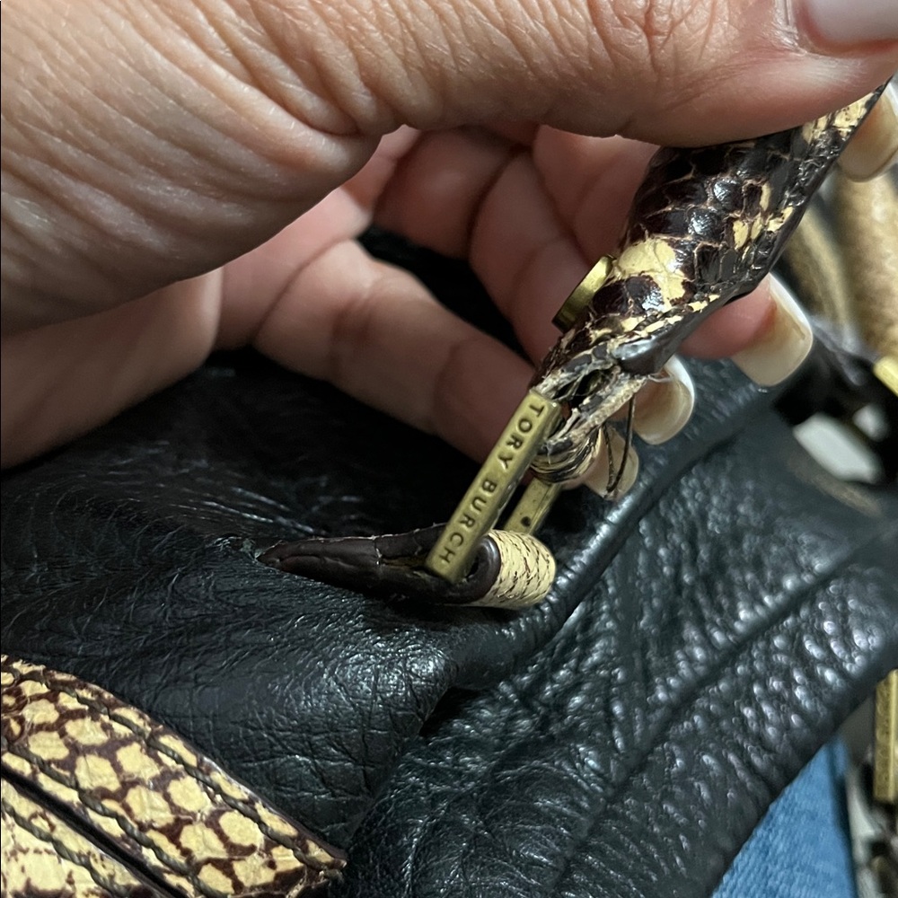 Tory Burch Leather Python print Tote Bag - image 9